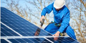 Installation Maintenance Panneaux Solaires Photovoltaïques à L'Aigle